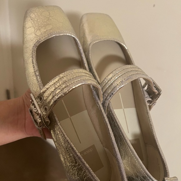 Flats - Picture 2 of 2